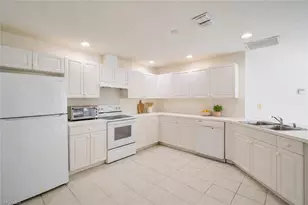12347 Londonderry Ln, Bonita Springs, FL 34135 - Photo 6