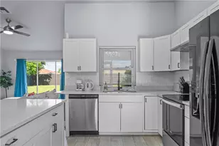 3137 SE 8th Pl, Cape Coral, FL 33904 - Photo 16