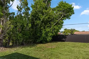 3137 SE 8th Pl, Cape Coral, FL 33904 - Photo 6