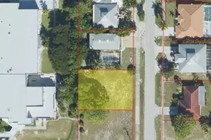 150 Greenview St, Marco Island, FL 34145 - Photo 1