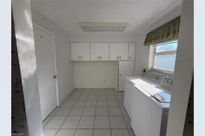 1312 SE 11th Ave, Cape Coral, FL 33990 - Photo 8
