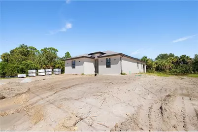 537 Naples Ave S, Lehigh Acres, FL 33974 - Photo 2