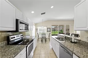 10083 Colonial Country Club Blvd, Fort Myers, FL 33913 - Photo 16