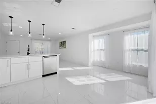 862 99th Ave N, Naples, FL 34108 - Photo 10
