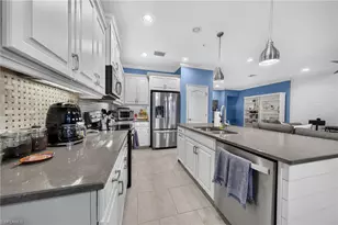 6981 Avalon Cir, Naples, FL 34112 - Photo 4