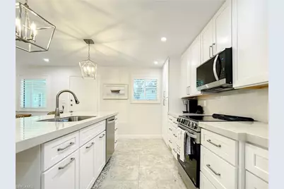 507 Broad Ave S, Naples, FL 34102 - Photo 4