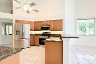 7809 Naples Heritage Dr, Naples, FL 34112 - Photo 2