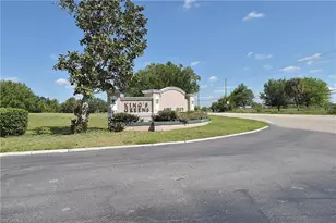 19949 Lake Vista Cir, Lehigh Acres, FL 33936 - Photo 4