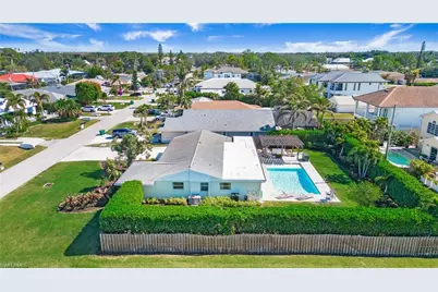 800 100th Ave N, Naples, FL 34108 - Photo 44