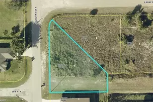 927 Marilyn Ave S, Lehigh Acres, FL 33974 - Photo 1