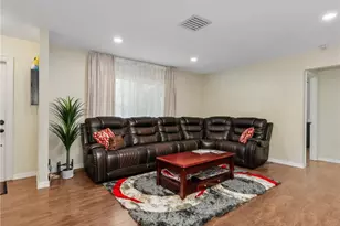5512 25th Pl SW, Naples, FL 34116 - Photo 4
