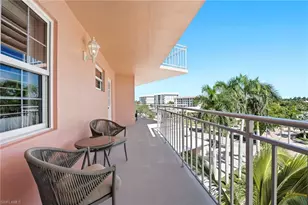 2401 Gulf Shore Blvd N, Naples, FL 34103 - Photo 16