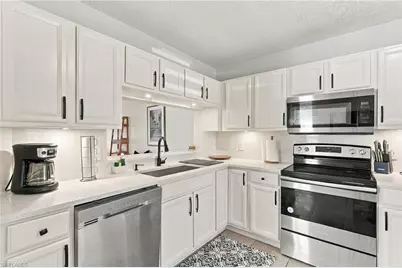 7785 Esmeralda Way #101, Naples, FL 34109 - Photo 10