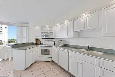 4041 Gulf Shore Blvd NW #405, Naples, FL 34103 - Photo 10