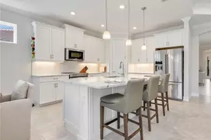 28191 Captiva Shell Loop, Bonita Springs, FL 34135 - Photo 6
