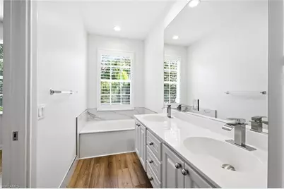 5729 Cove Cir #34, Naples, FL 34119 - Photo 16