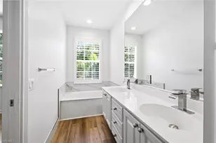 5729 Cove Cir, Naples, FL 34119 - Photo 16