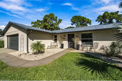2265 Outrigger Ln, Naples, FL 34104 - Photo 2