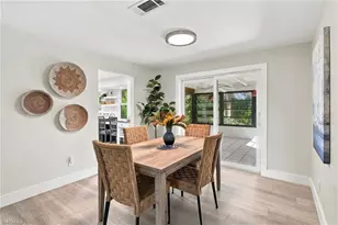 2265 Outrigger Ln, Naples, FL 34104 - Photo 10
