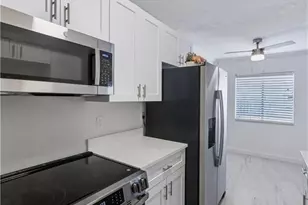 4625 Bayshore Dr, Naples, FL 34112 - Photo 10