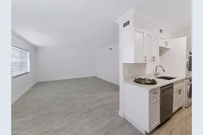 4625 Bayshore Dr #D7, Naples, FL 34112 - Photo 6