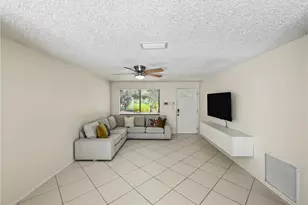 181 22nd St SE, Naples, FL 34117 - Photo 4