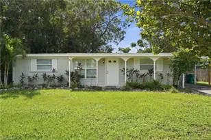 2140 Harbor Ln, Naples, FL 34104 - Photo 28