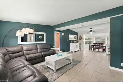 2140 Harbor Ln, Naples, FL 34104 - Photo 12