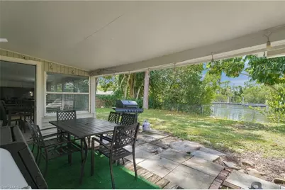 2140 Harbor Ln, Naples, FL 34104 - Photo 24