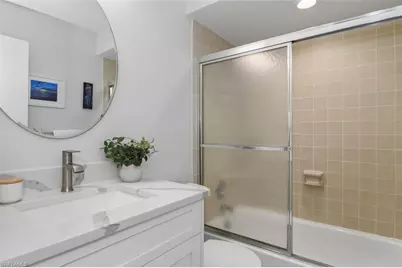 624 Wiggins Bay Dr, Naples, FL 34110 - Photo 10