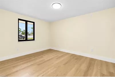 11390 Heidi Lee Ln, Fort Myers, FL 33908 - Photo 6