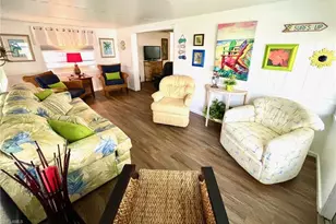 252 Daisy Ave, Fort Myers, FL 33908 - Photo 2