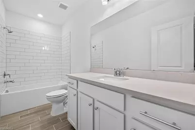 27826 Solis Grande Dr, Bonita Springs, FL 34135 - Photo 10