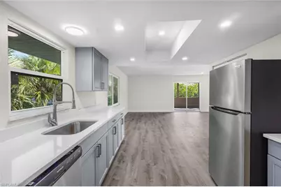 1284 Rainbow Ct, Naples, FL 34110 - Photo 10