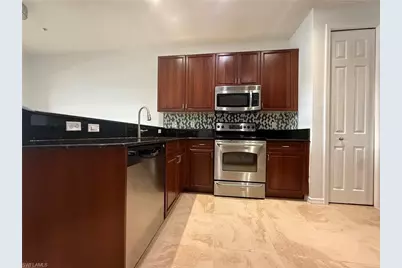 1370 Mariposa Cir #22105, Naples, FL 34105 - Photo 6