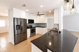 1089 Nottingham Dr, Naples, FL 34109 - Photo 8