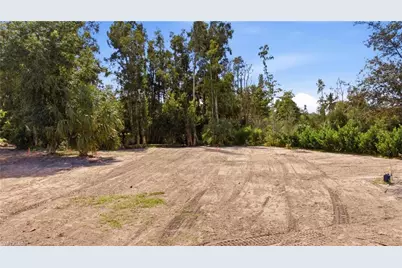 10330 Morningside Ln, Bonita Springs, FL 34135 - Photo 20
