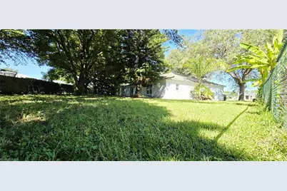 687 Grove Dr, Naples, FL 34120 - Photo 18