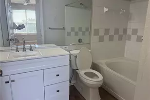 11550 Villa Grand, Fort Myers, FL 33913 - Photo 10