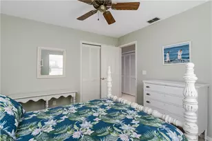565 Kings Way, Naples, FL 34104 - Photo 20