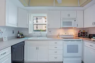 53 High Point Cir W, Naples, FL 34103 - Photo 6