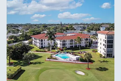 53 High Point Cir W #101, Naples, FL 34103 - Photo 2