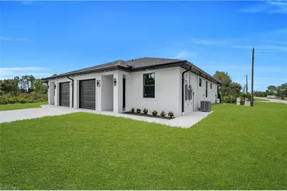 470 Bell Blvd S, Lehigh Acres, FL 33974 - Photo 6