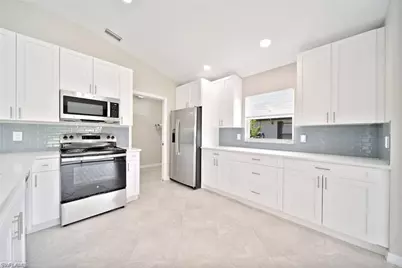 4601 Varsity Cir, Lehigh Acres, FL 33971 - Photo 14