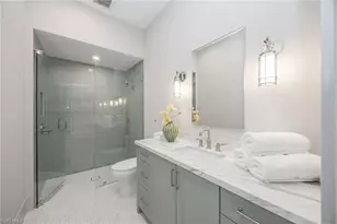 1305 Marlin Dr, Naples, FL 34102 - Photo 42