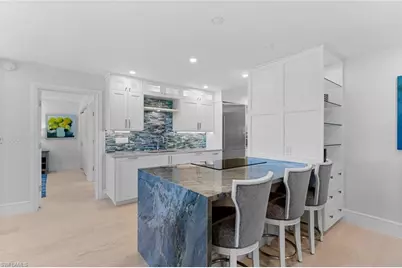 2171 Gulf Shore Blvd N #603, Naples, FL 34102 - Photo 10