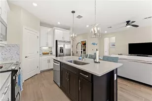 483 Daylily Blvd, Nokomis, FL 34275 - Photo 10