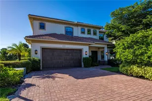 2863 Coco Lakes Dr, Naples, FL 34105 - Photo 1