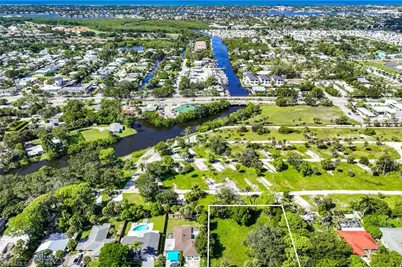 3074 Gordon St, Naples, FL 34112 - Photo 6