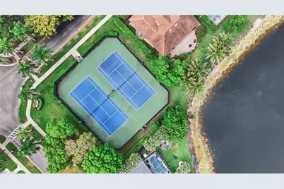 15078 Topsail Ct, Naples, FL 34119 - Photo 48